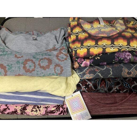 Lularoe Blowout NEW Bulk lot Of 20 Pictured Items New W Tags Wholesale Resale - Picture 12 of 14